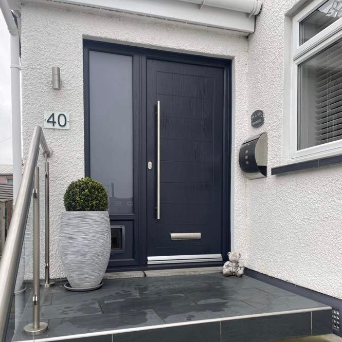 door-installation-hero-image